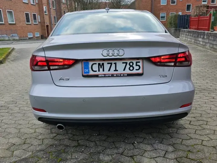 Audi A3 Limuzina 8V 1.6 TDI clean Attraction