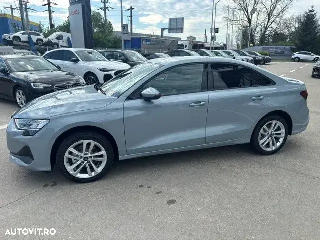 Audi A3 Limuzina 8Y 35 TFSI S tronic MHEV Basic