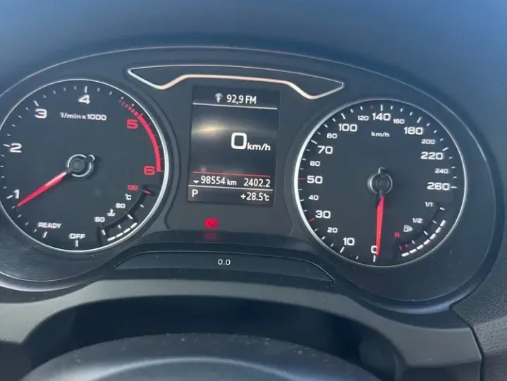 Audi A3 Limuzina 8V 1.6 TDI clean Stronic Ambition