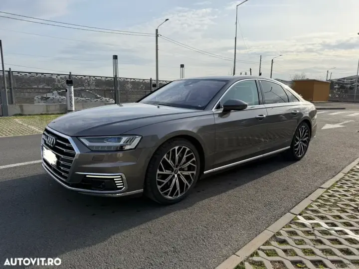 Audi A8 D5
