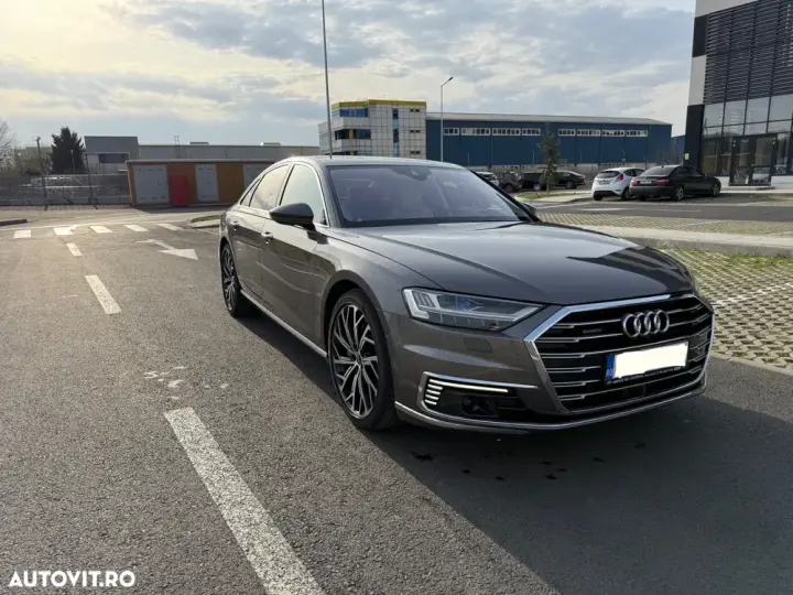 Audi A8 D5