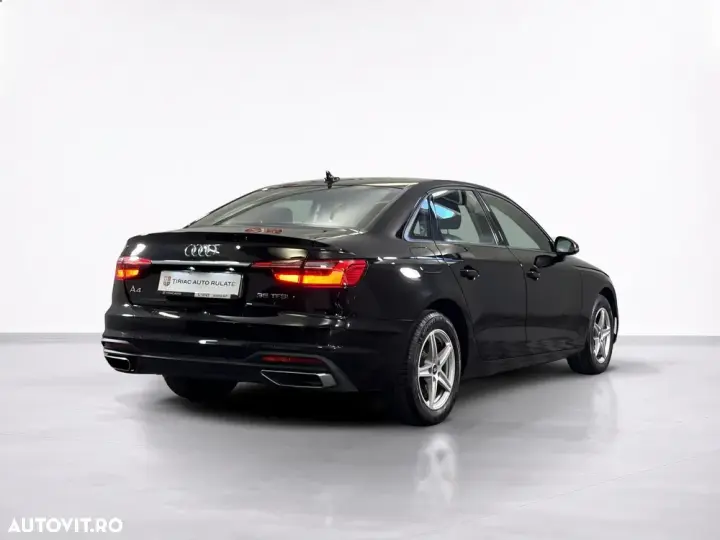 Audi A4 Limuzina