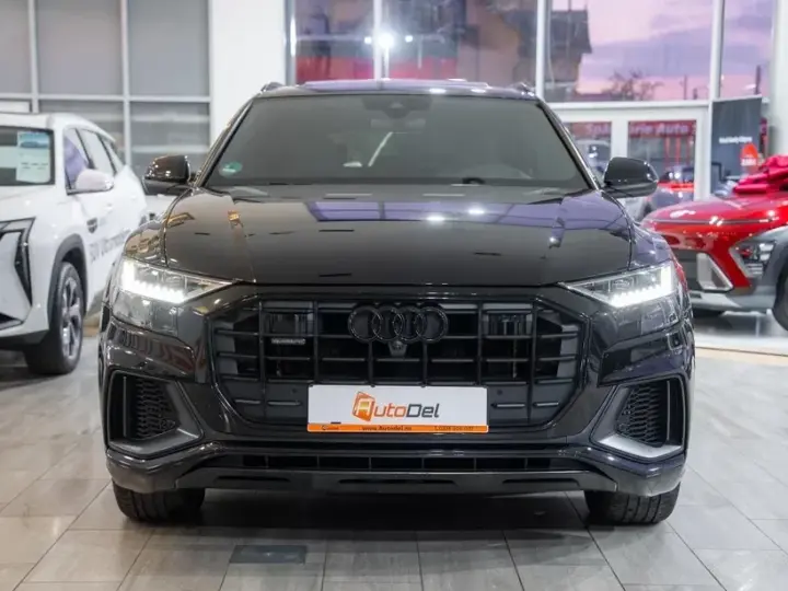 Audi Q8 55 TFSIe quattro tiptronic