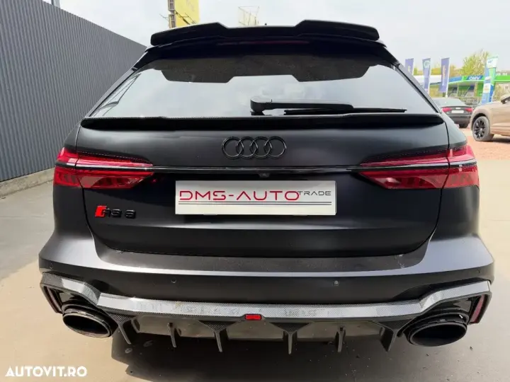 Audi RS 6 C8