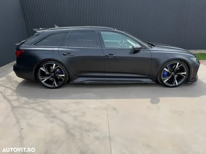 Audi RS 6 C8