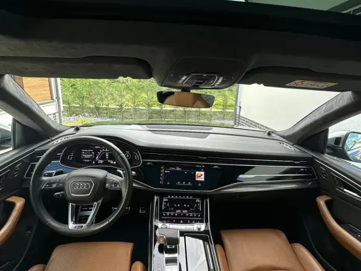 Audi RS Q8 4.0 TFSI quattro MHEV Tiptronic