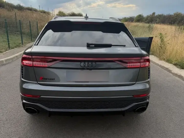 Audi RS Q8 4.0 TFSI quattro MHEV Tiptronic