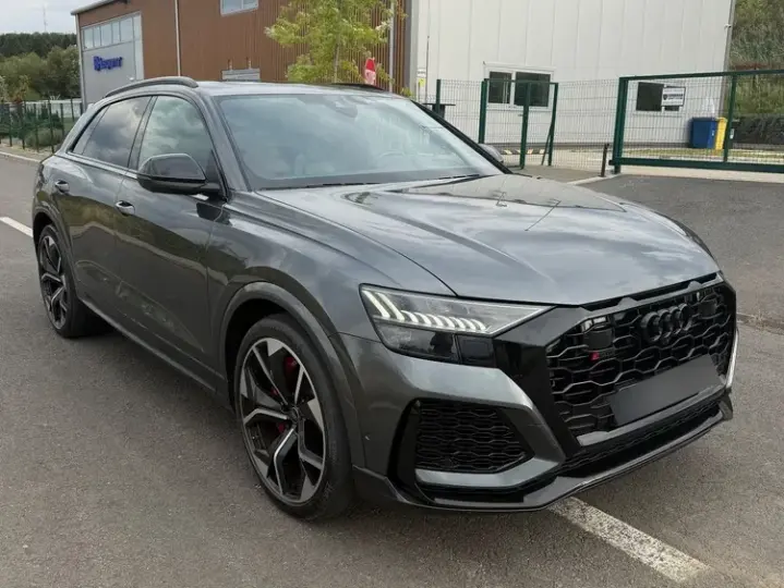 Audi RS Q8 4.0 TFSI quattro MHEV Tiptronic