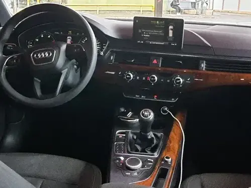 Audi A4 Limuzina B9