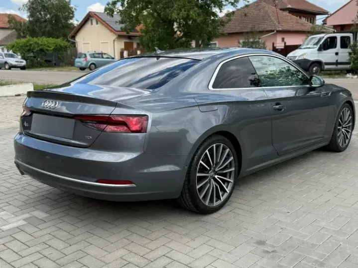 Audi A5 Coupé F5 2.0 TDI S tronic