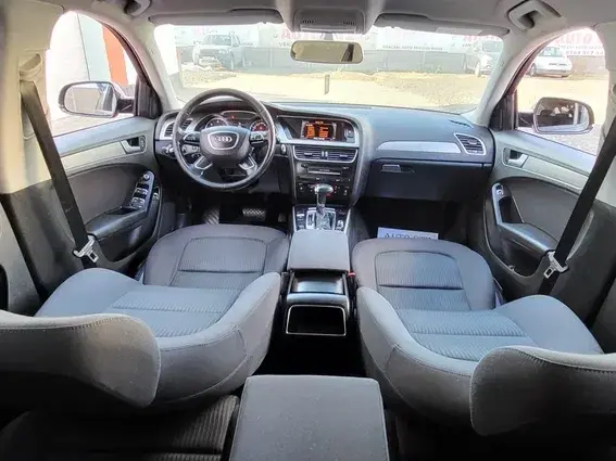 Audi A4 Avant B8 2.0 TDI DPF multitronic Ambiente