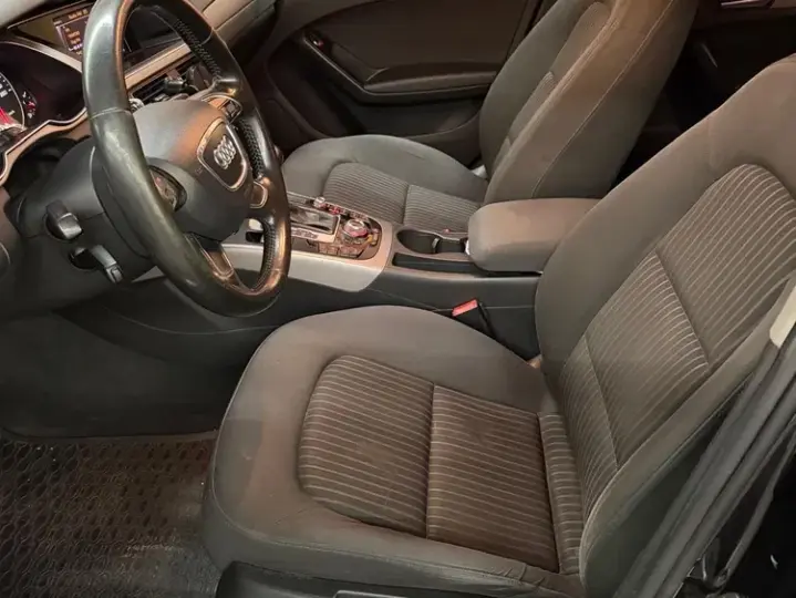 Audi A4 Limuzina B8 2.0 TDI B8 Multitronic