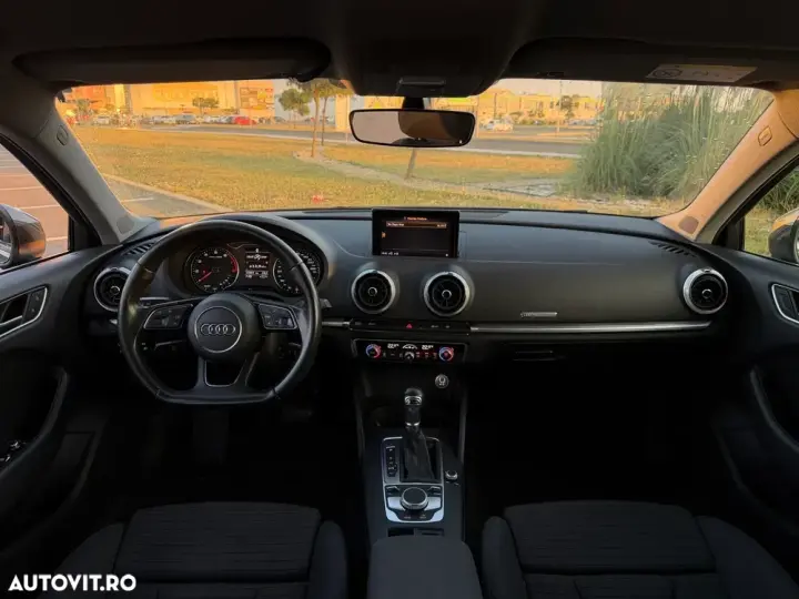 Audi A3 Sportback 8V 35 TFSI cylinder on demand S tronic sport