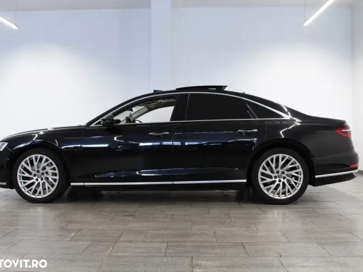 Audi A8 D5