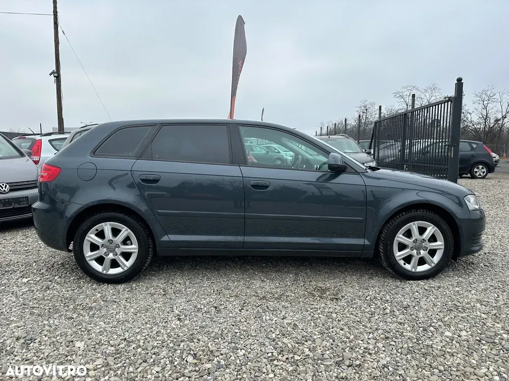 Audi A3 Sportback 1.4 TFSI Stronic Attraction — imagine 4