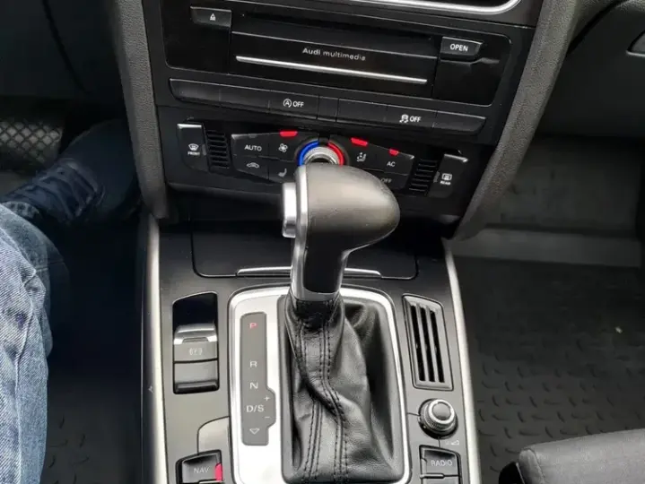 Audi A5 Sportback 8T 2.0 TDI quattro DPF S tronic