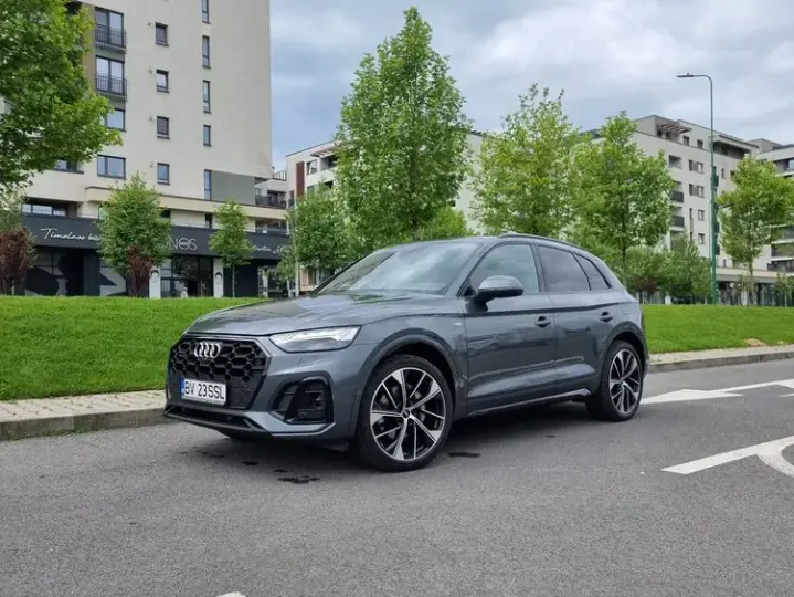Audi Q5 FY 55 TFSI e quattro S tronic PHEV S Line