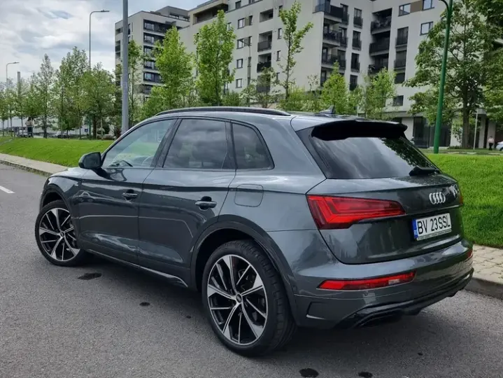 Audi Q5 FY 55 TFSI e quattro S tronic PHEV S Line