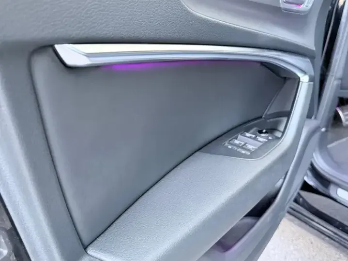 Audi A6 C8