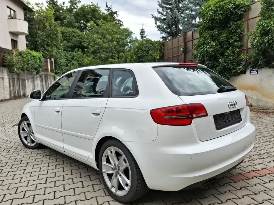 Audi A3 Sportback 1.4 TFSI S-tronic Attraction — imagine 4