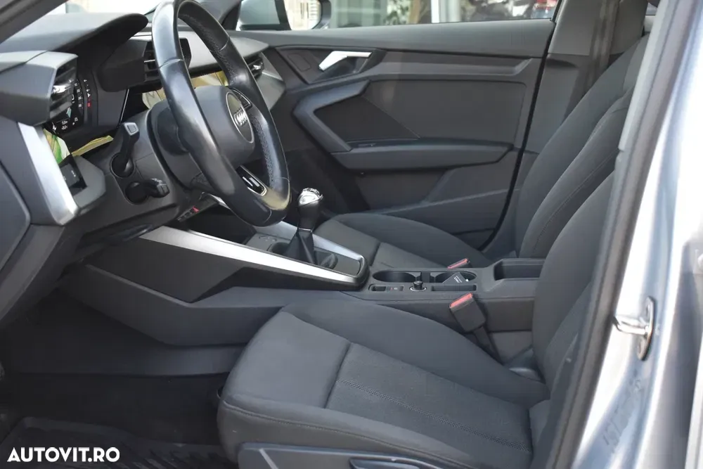 Audi A3 Sportback 8Y 2.0 30 TDI Basic — imagine 5