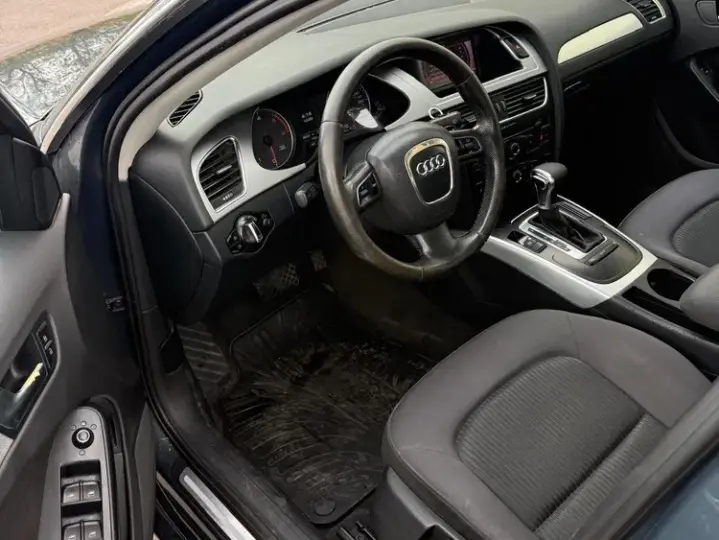 Audi A4 Limuzina B8 2.0 TDI Multitronic