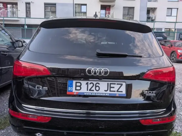 Audi Q5 8R