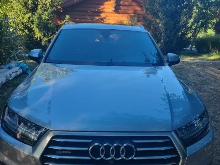 Audi Q7 4M