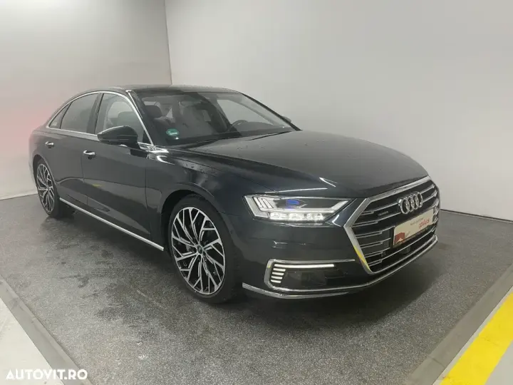 Audi A8 D5