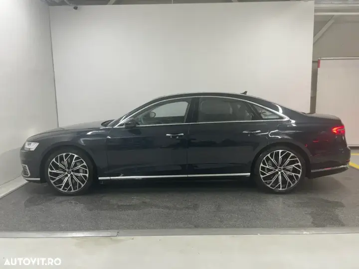 Audi A8 D5