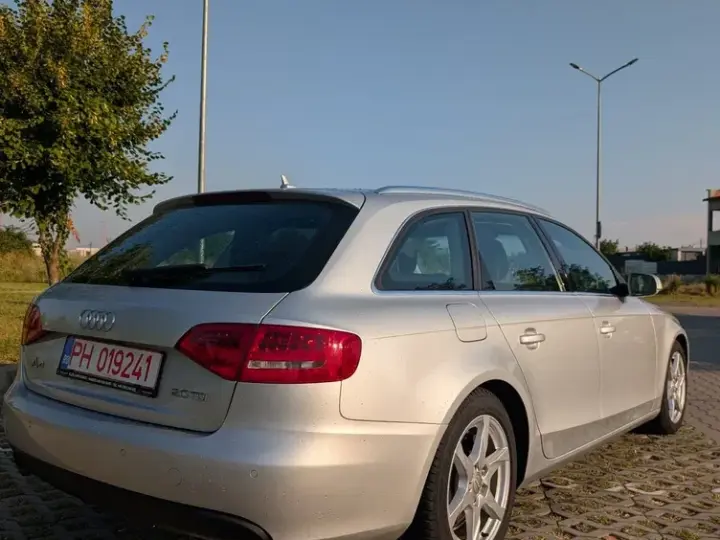 Audi A4 Limuzina B8 2.0 TDI B8