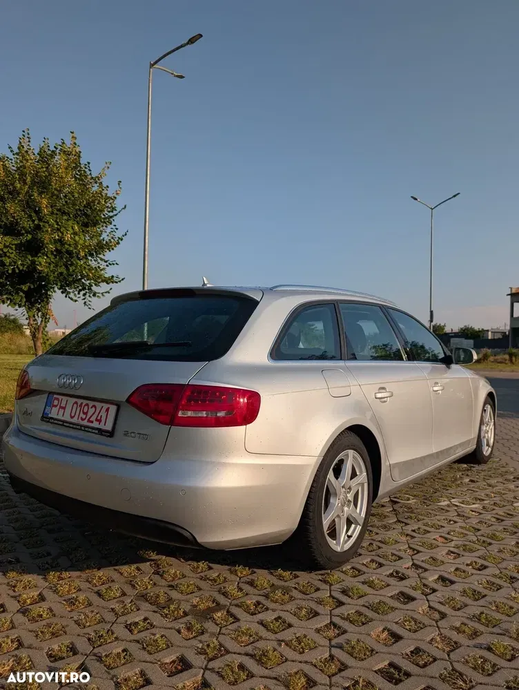 Audi A4 Limuzina B8 2.0 TDI B8 — imagine 5