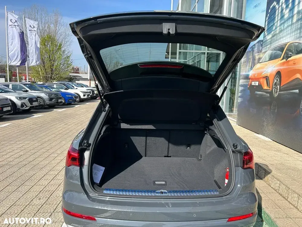 Audi Q3 F3 2.0 40 TFSI S tronic quattro S Line — imagine 5
