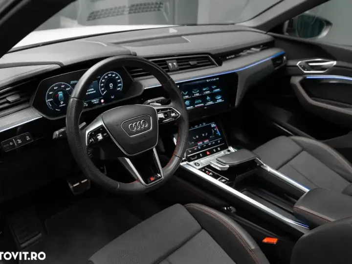 Audi Q8 Sportback e-tron 55 quattro S Line