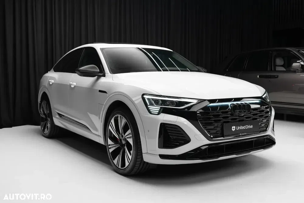 Audi Q8 Sportback e-tron 55 quattro S Line — imagine 3