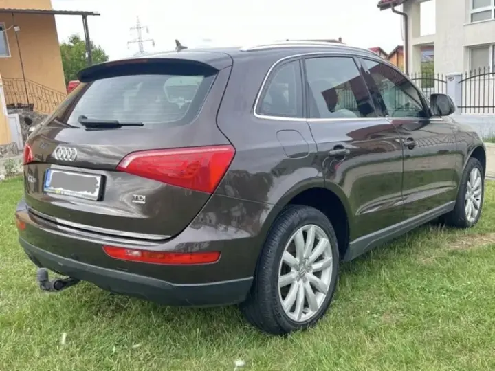 Audi Q5 8R 2.0 TDI Quattro Stronic