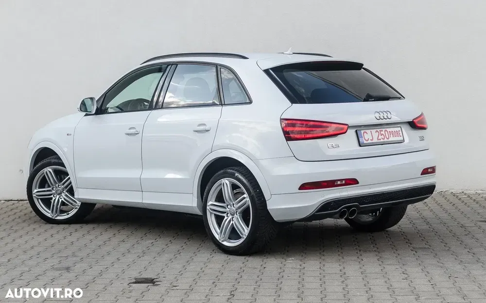 Audi Q3 2.0 TDI Quattro S tronic — imagine 5