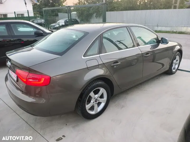Audi A4 Limuzina B8 2.0 TDI DPF multitronic Ambiente