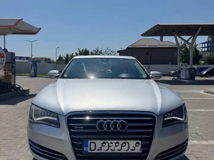 Audi A8 D4