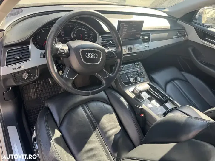Audi A8 D4