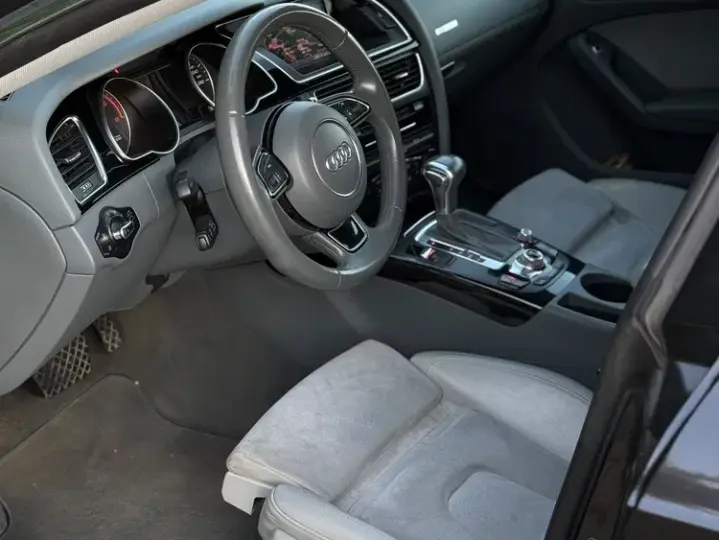 Audi A5 Limuzina