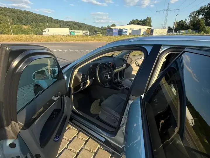 Audi A3 Sportback 8P 2.0 TFSI S tronic Ambition