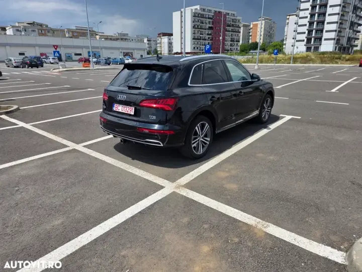 Audi Q5 FY 2.0 TFSI S tronic Sport