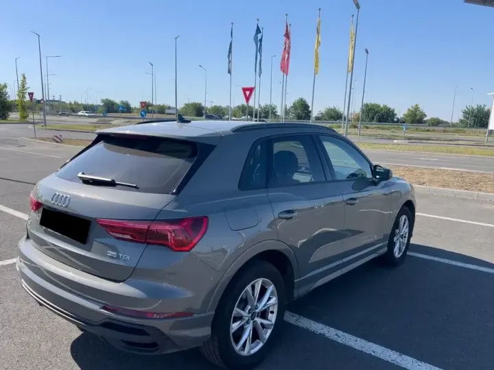 Audi Q3 F3 2.0 35 TDI S tronic S Line