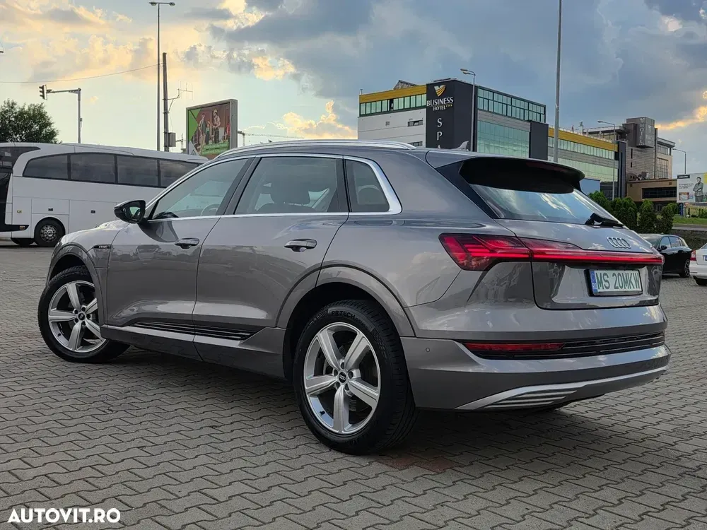 Audi e-tron 50 quattro advanced — imagine 3
