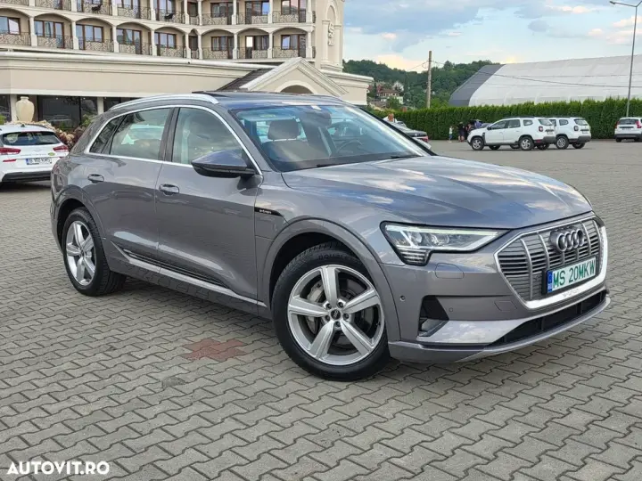 Audi e-tron 50 quattro advanced