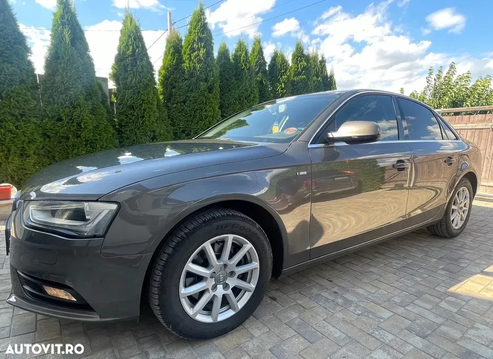 Audi A4 Limuzina B8 2.0 TDI — imagine 3