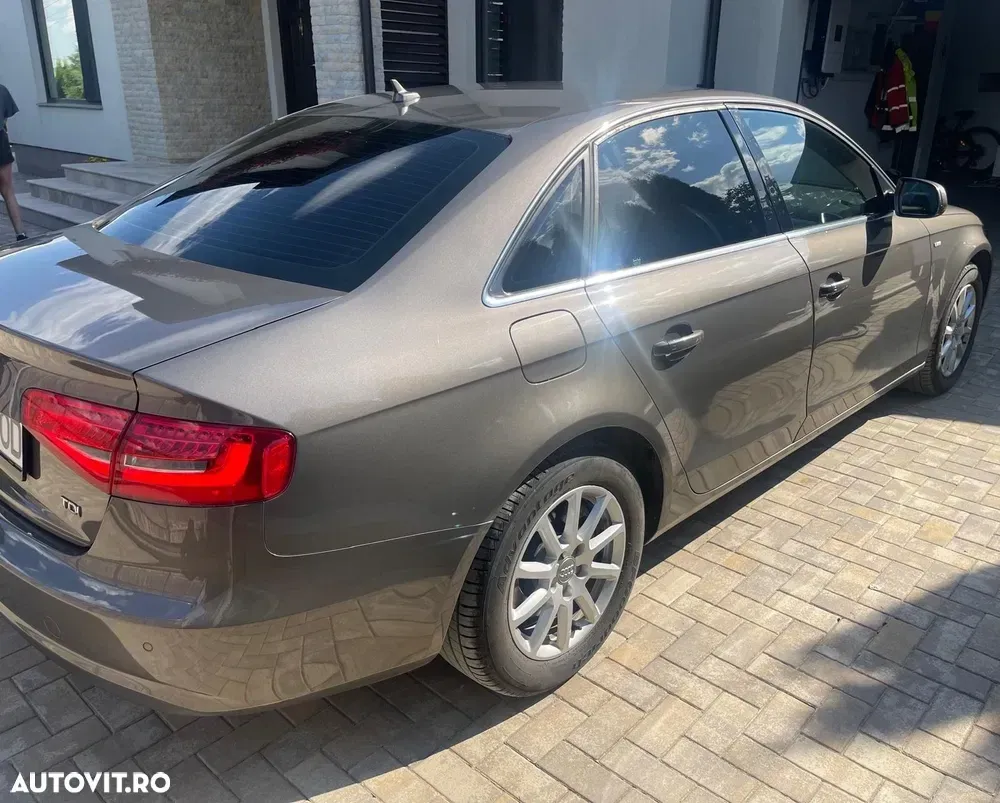 Audi A4 Limuzina B8 2.0 TDI — imagine 4