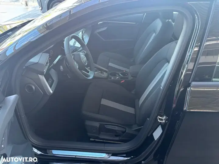 Audi A3 Limuzina 8Y 35 TFSI S tronic MHEV Basic