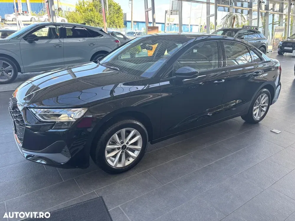 Audi A3 Limuzina 8Y 35 TFSI S tronic MHEV Basic — imagine 2